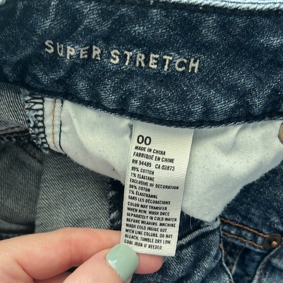 DONATED - Picture 4 of 8